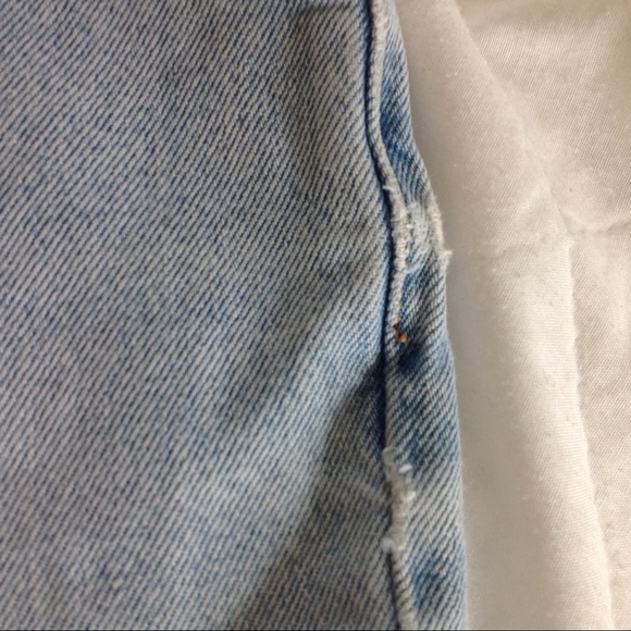 ❌SOLD❌ 80s/90s LEVIS 550 high waisted jean shorts - Picture 7 of 8